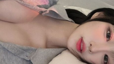 셀카는 누워서